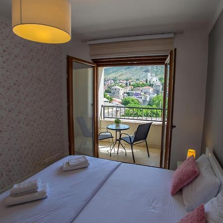 Apartment Light De Luxe - With Old Bridge View Mostar Exteriör bild