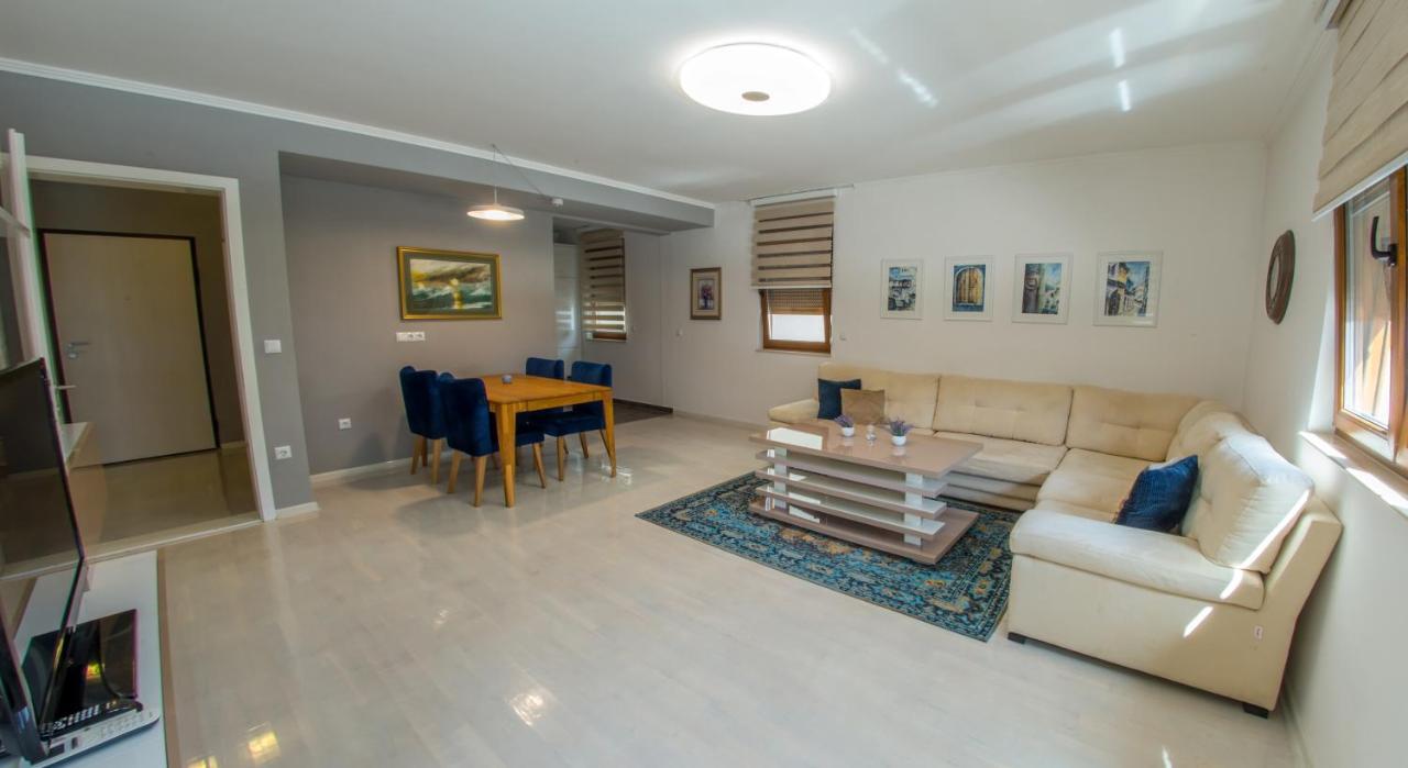 Apartment Light De Luxe - With Old Bridge View Mostar Exteriör bild