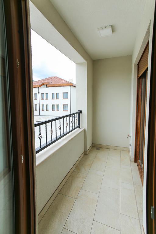 Apartment Light De Luxe - With Old Bridge View Mostar Exteriör bild