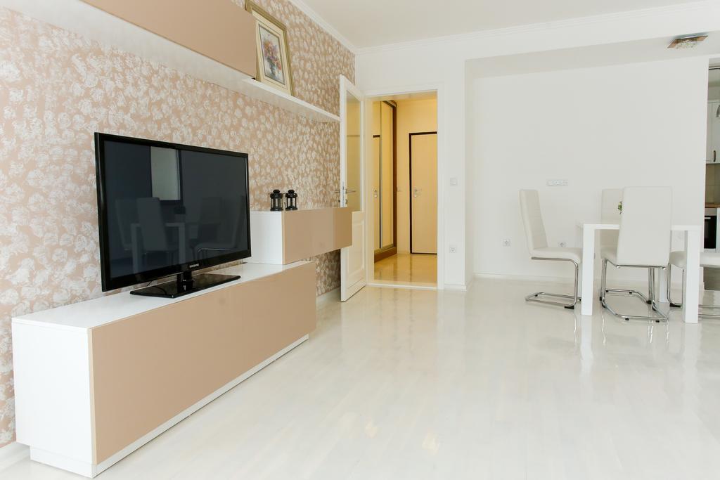 Apartment Light De Luxe - With Old Bridge View Mostar Exteriör bild